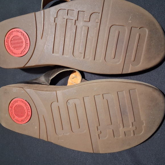 Glamorous Tan and Gold Flat Sandals - Picture 6 of 7